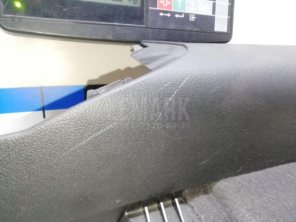 Обшивка багажника