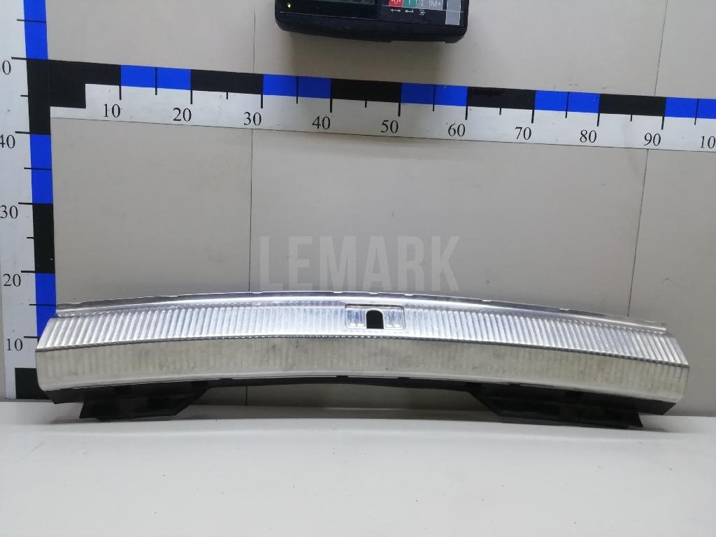 Обшивка багажника