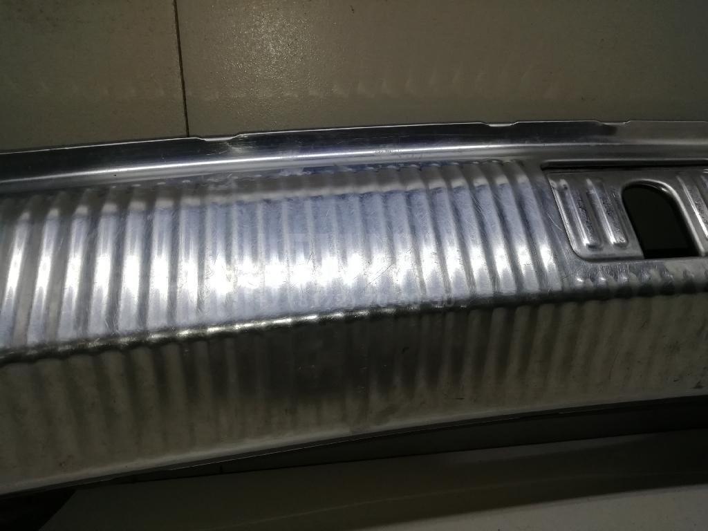 Обшивка багажника