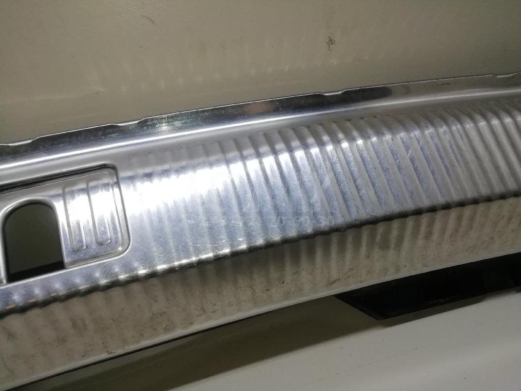 Обшивка багажника