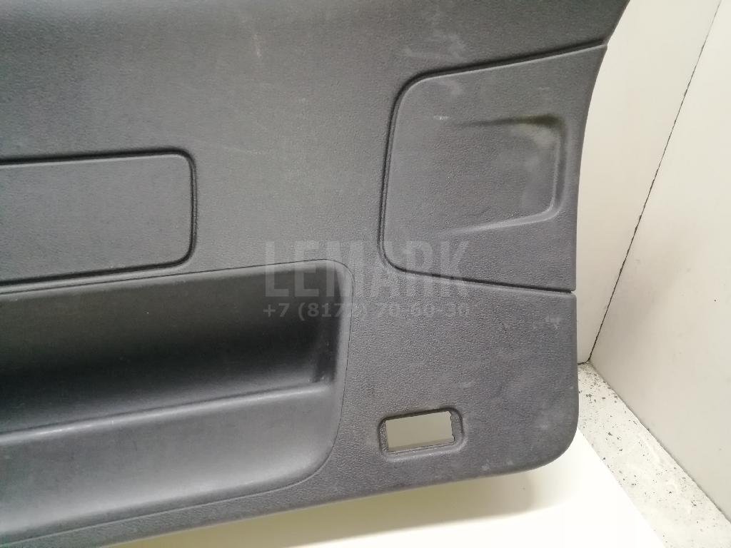 Обшивка двери багажника