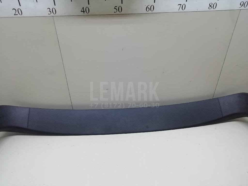 Обшивка двери багажника