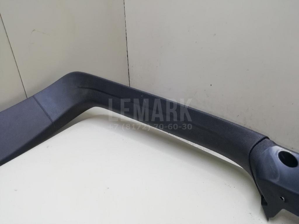 Обшивка двери багажника