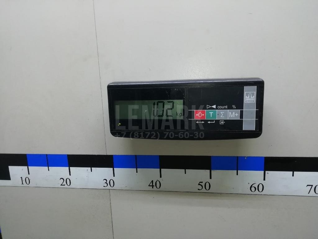 Обшивка двери багажника