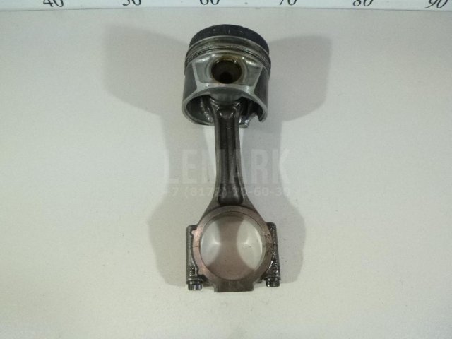 Поршень с шатуном