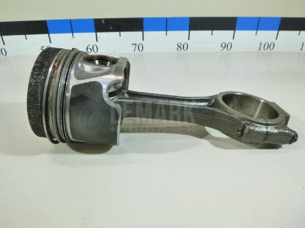 Поршень с шатуном