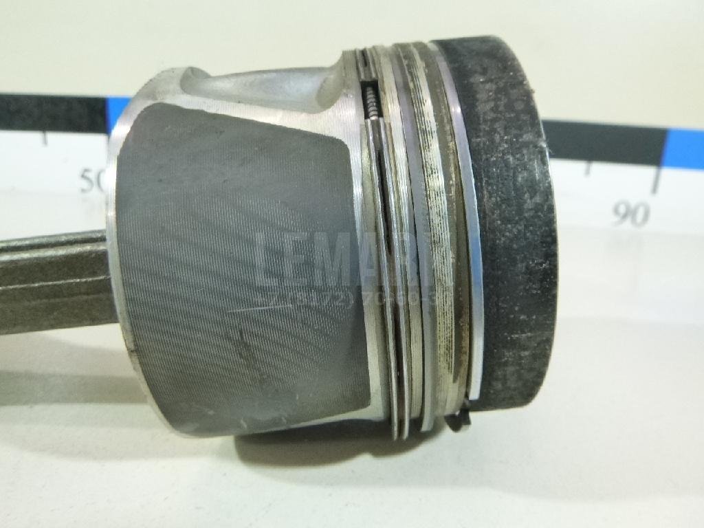 Поршень с шатуном