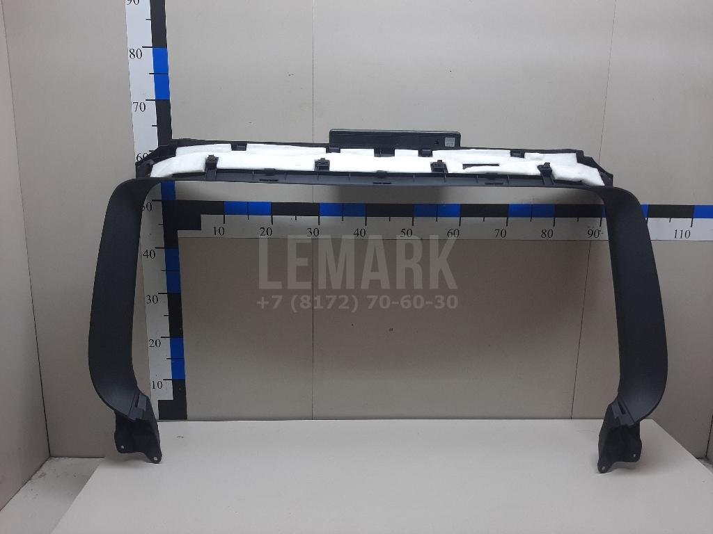 Обшивка двери багажника