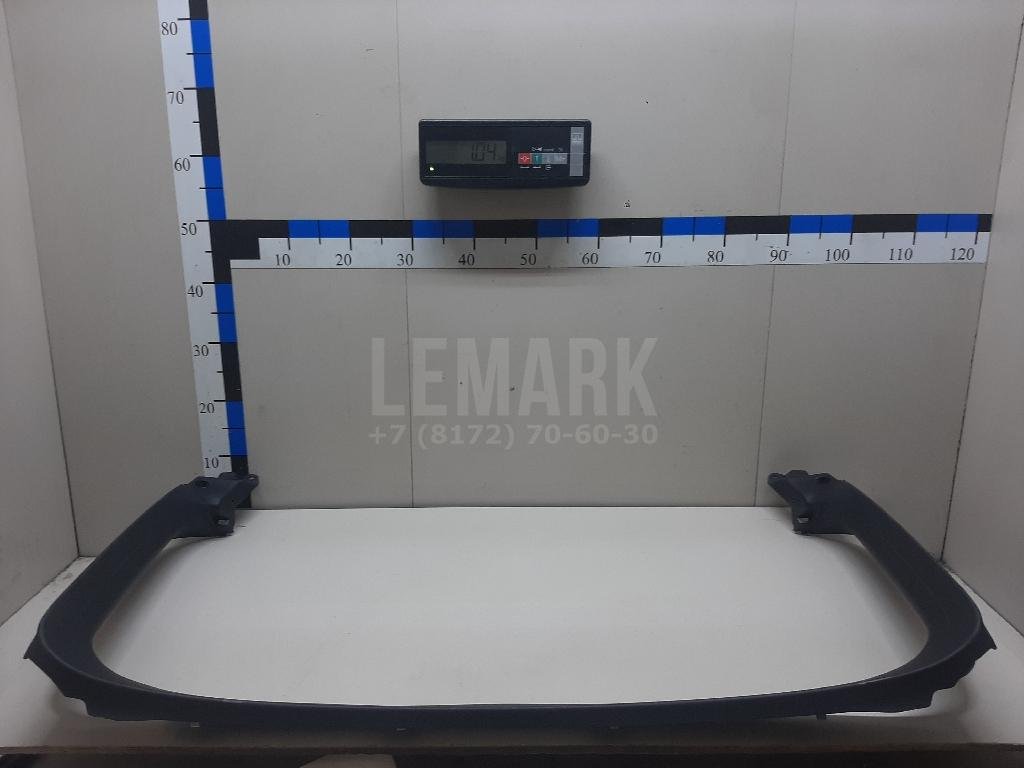 Обшивка двери багажника