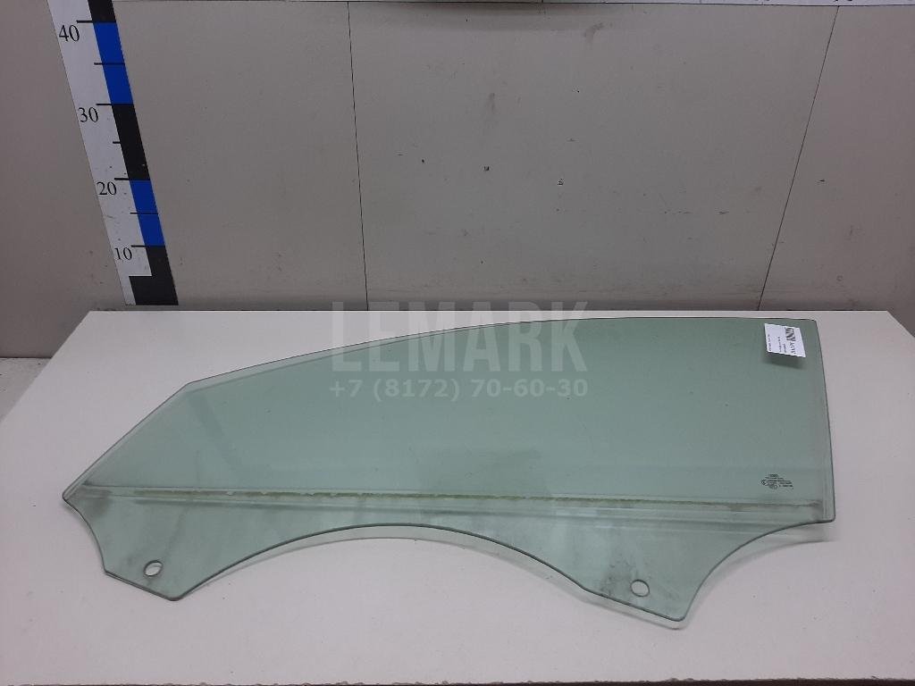 Стекло двери передней левой