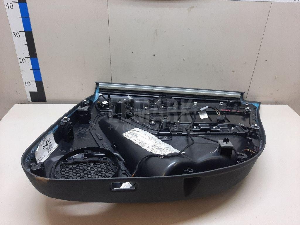 Обшивка двери задней левой