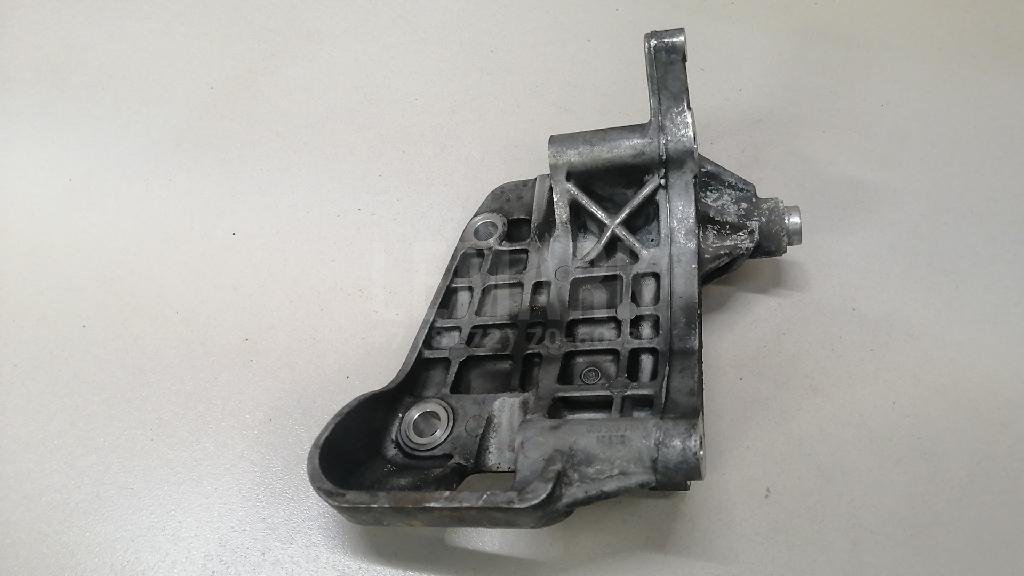 Кронштейн генератора для  Audi 100 [C4] 1991-1994