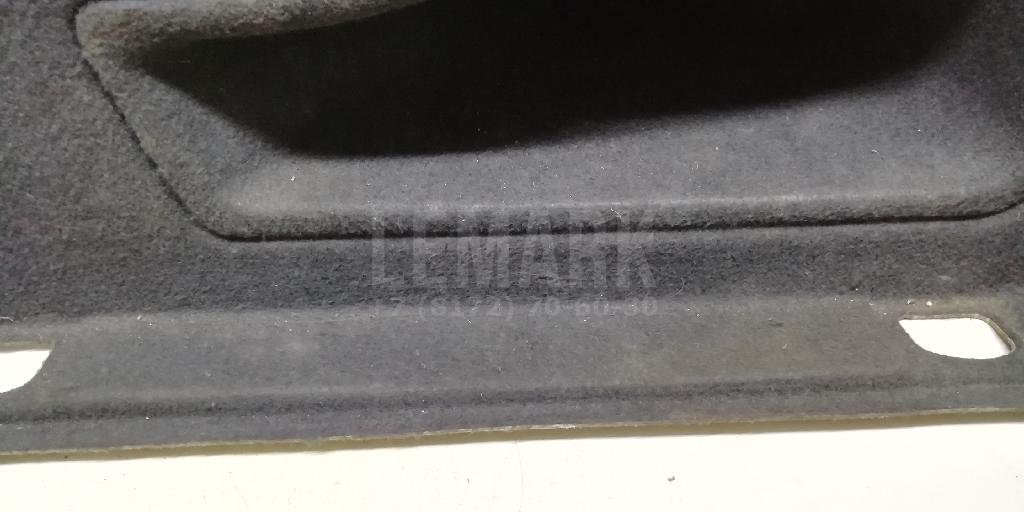 Обшивка багажника