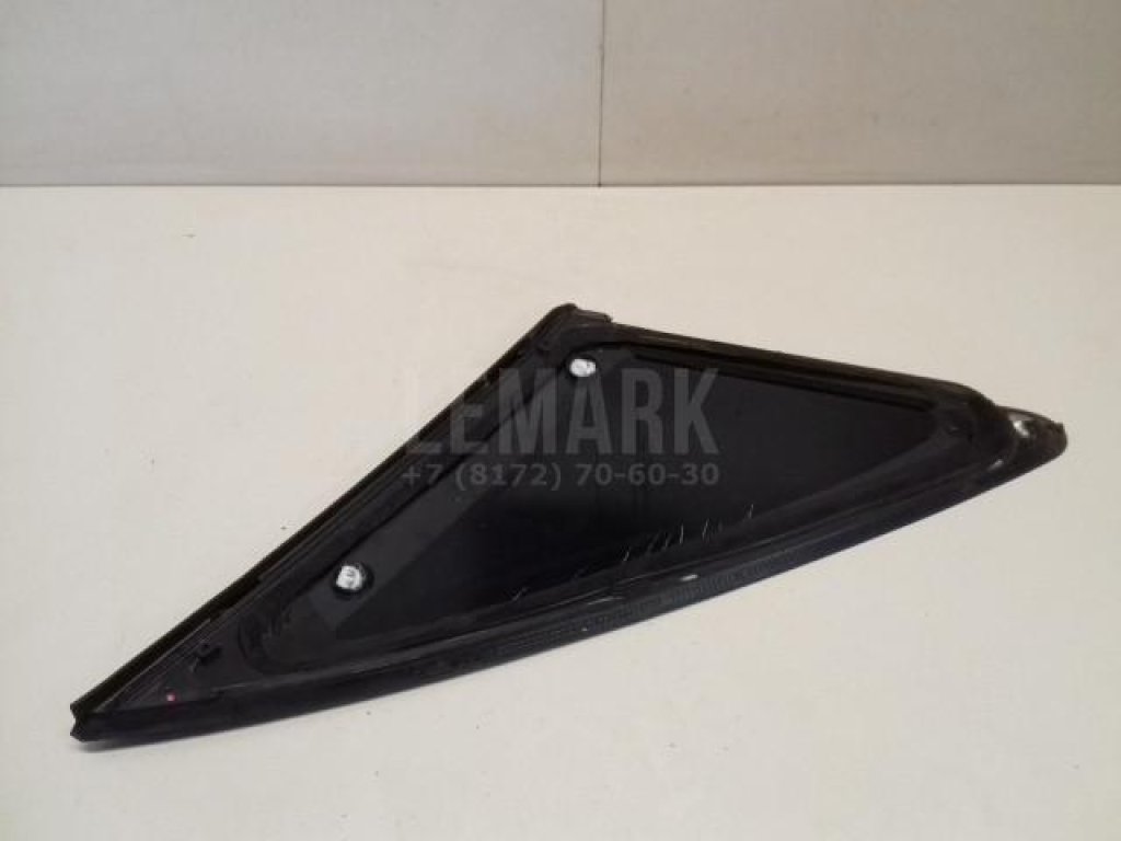 Стекло кузовное глухое левое