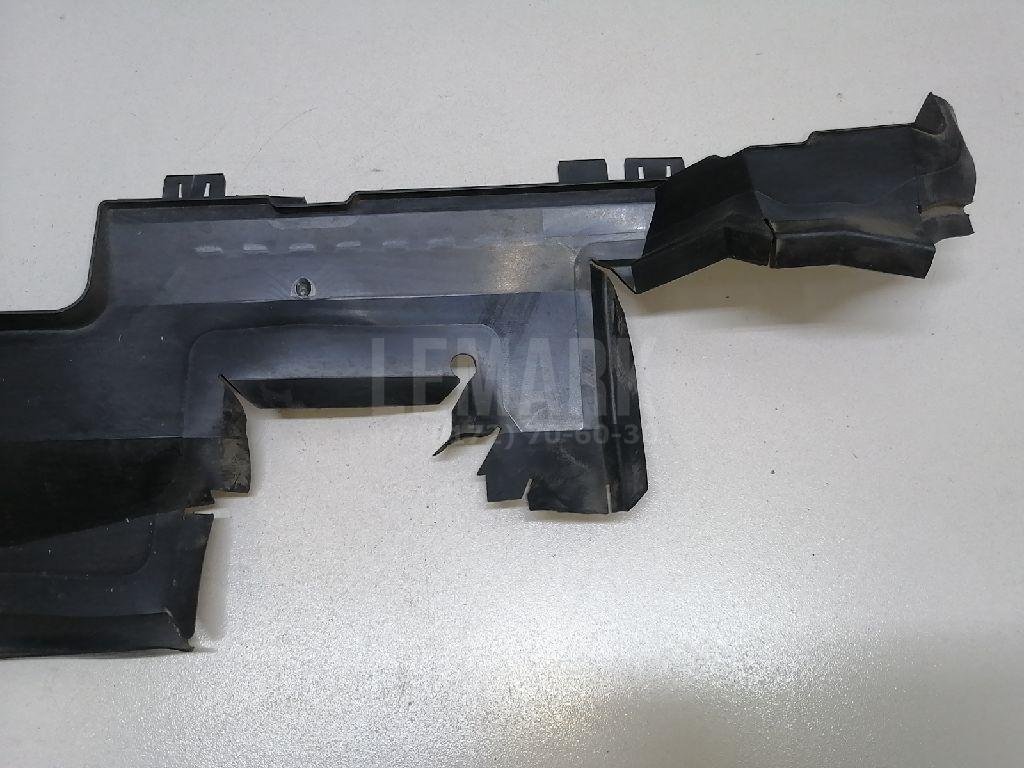 Воздуховод радиатора правый