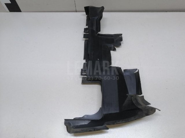 Воздуховод радиатора правый