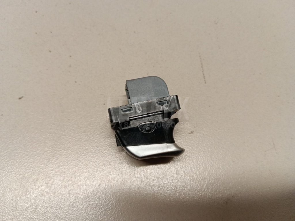 Кнопка стеклоподъемника