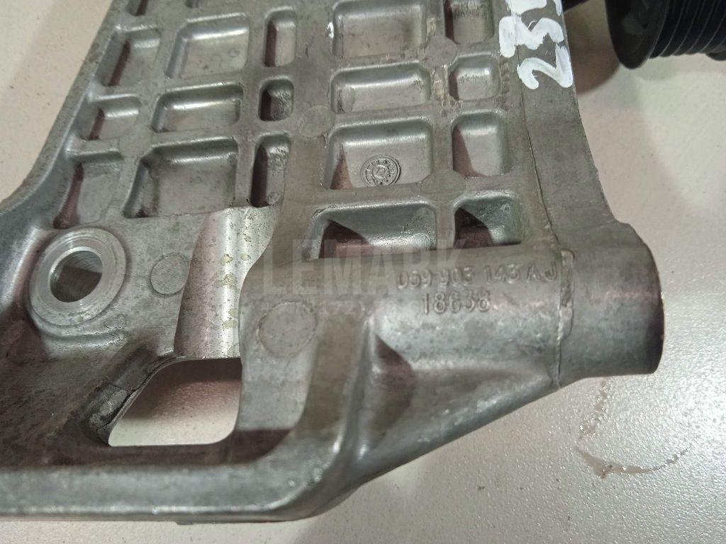 Кронштейн генератора для  Alfa Romeo Giulietta 2010-2020