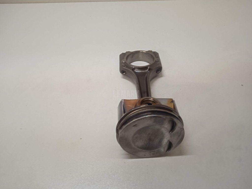Поршень с шатуном