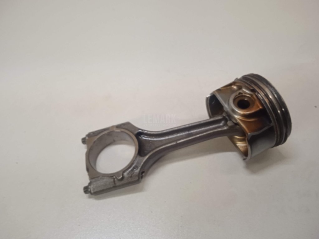 Поршень с шатуном