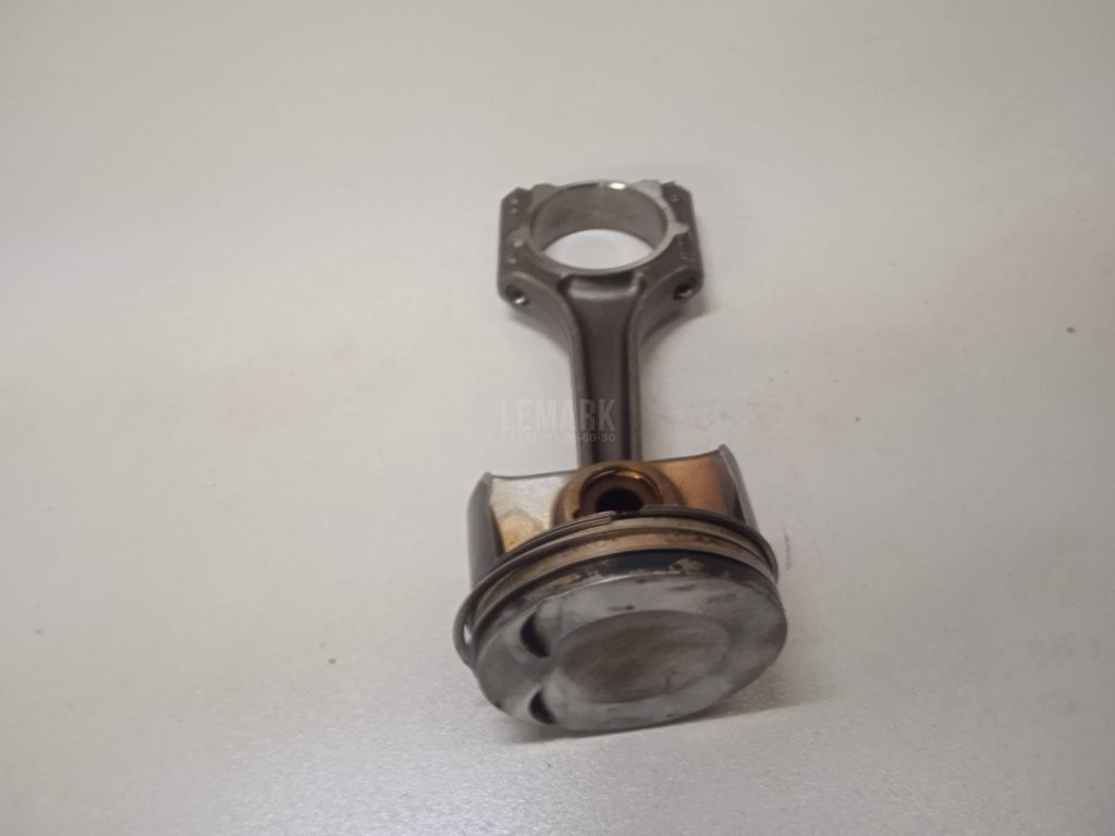 Поршень с шатуном