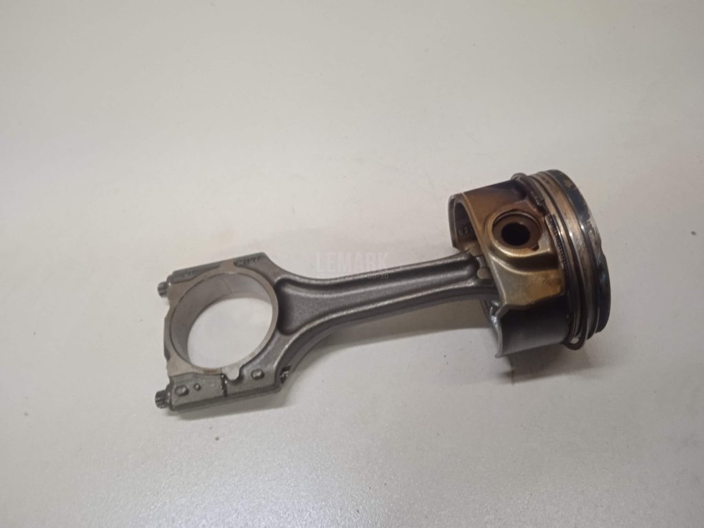 Поршень с шатуном