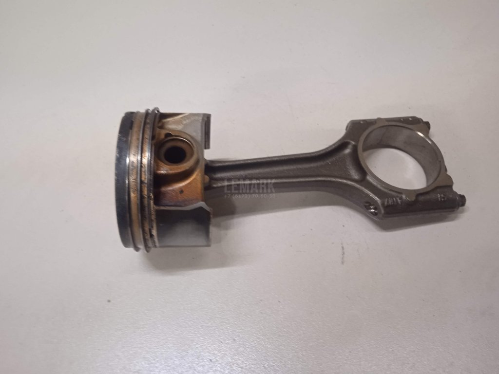 Поршень с шатуном