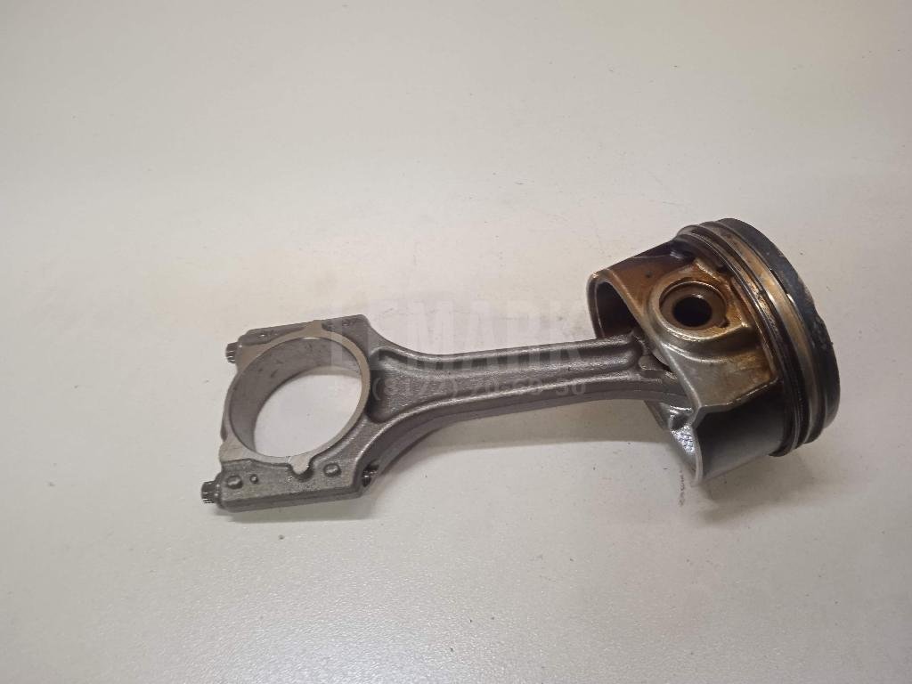 Поршень с шатуном