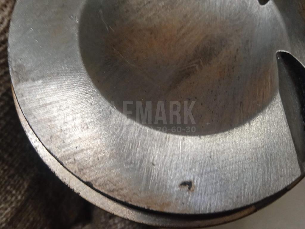 Поршень с шатуном