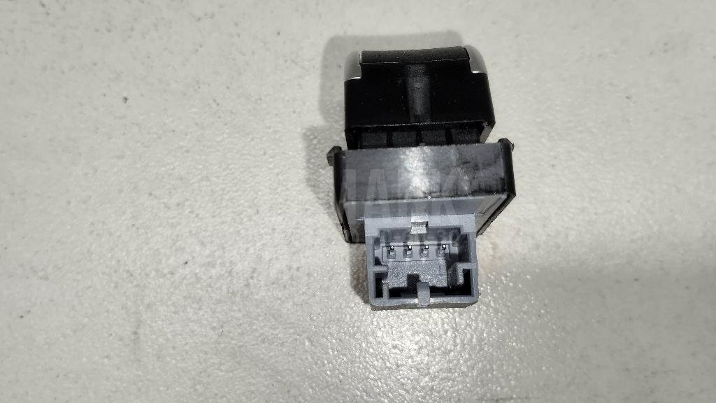 Кнопка стеклоподъемника