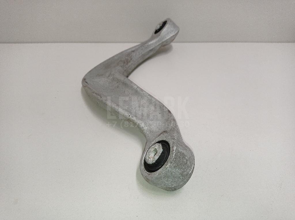 Рычаг задний верхний правый