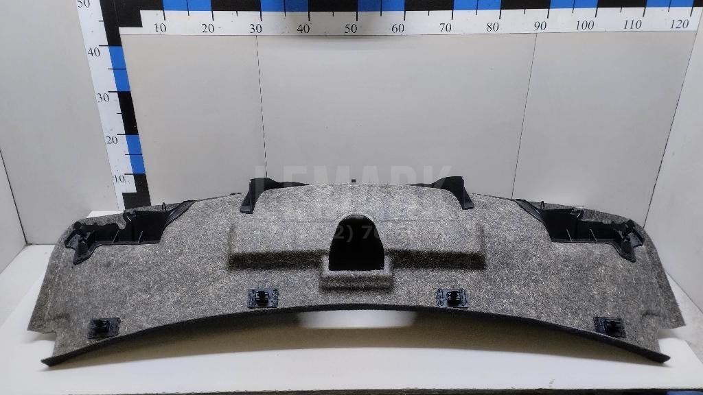 Обшивка крышки багажника