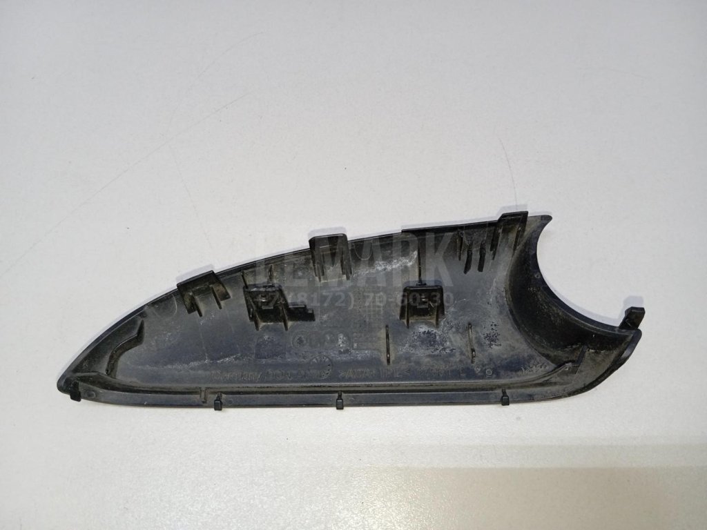 Накладка зеркала левого