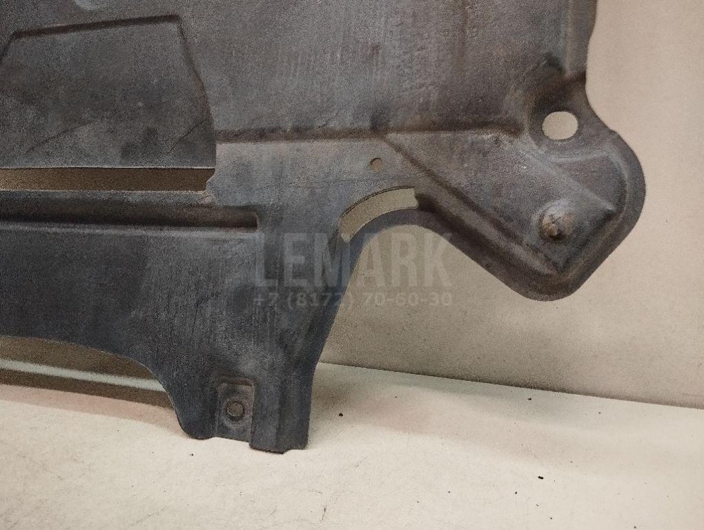 Пыльник двигателя