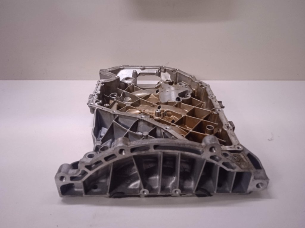 Поддон масляный двигателя