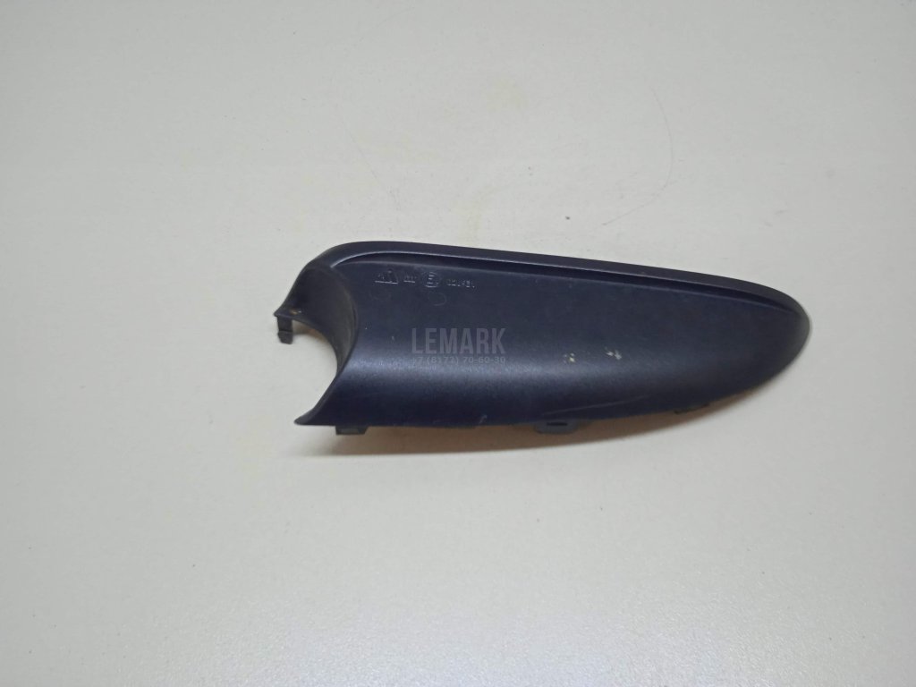 Накладка зеркала правого