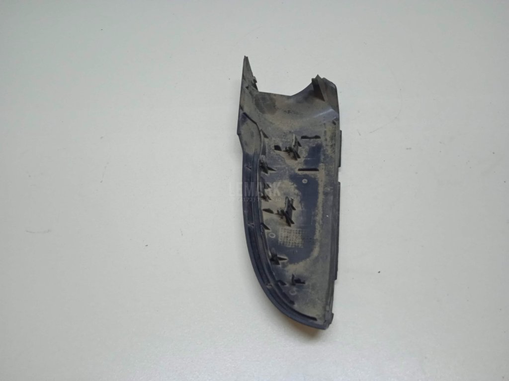 Накладка зеркала левого