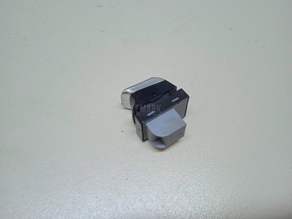 Кнопка стеклоподъемника