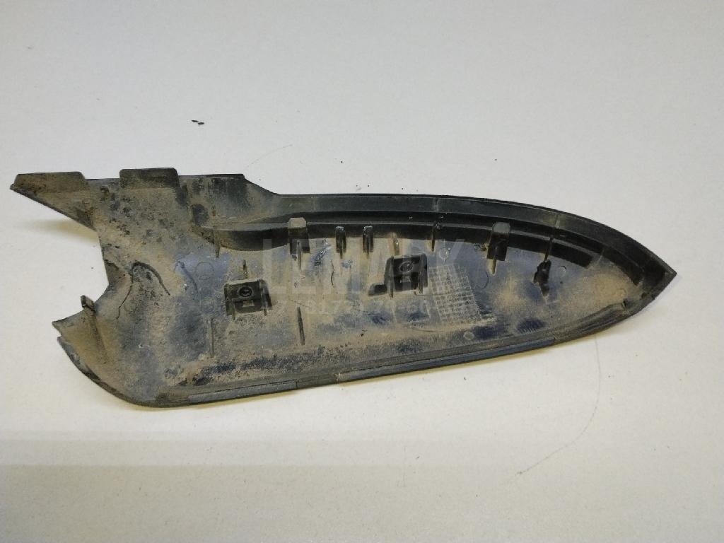 Накладка зеркала правого