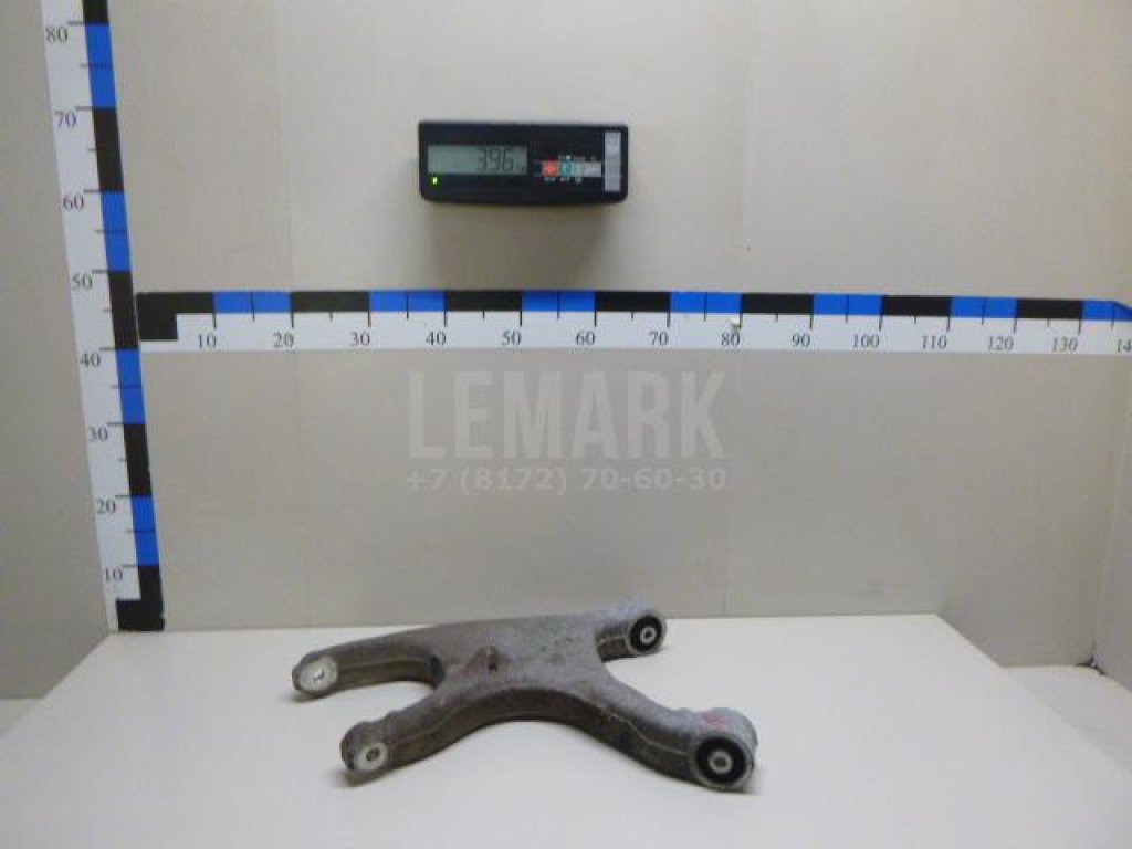 Рычаг задний нижний правый