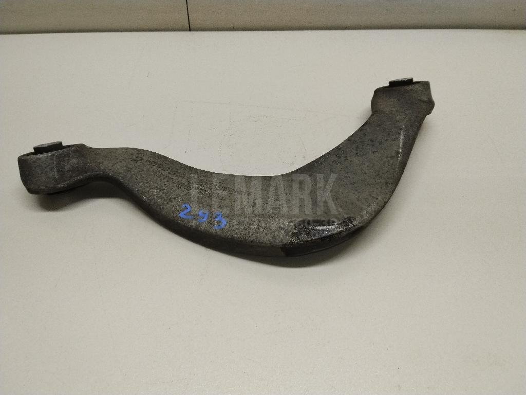 Рычаг задний верхний правый