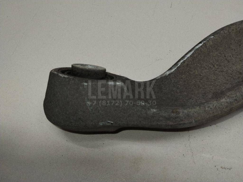 Рычаг задний верхний правый