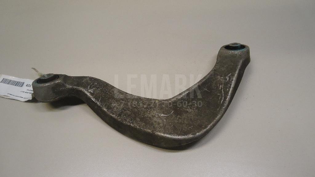 Рычаг задний верхний правый