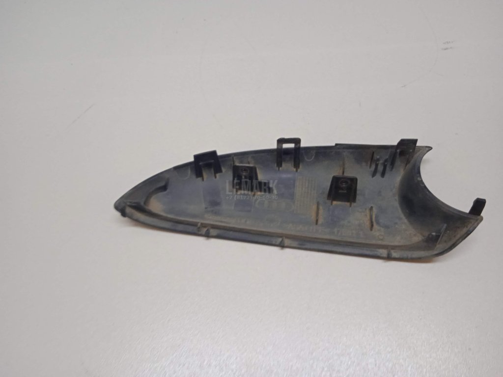 Накладка зеркала левого