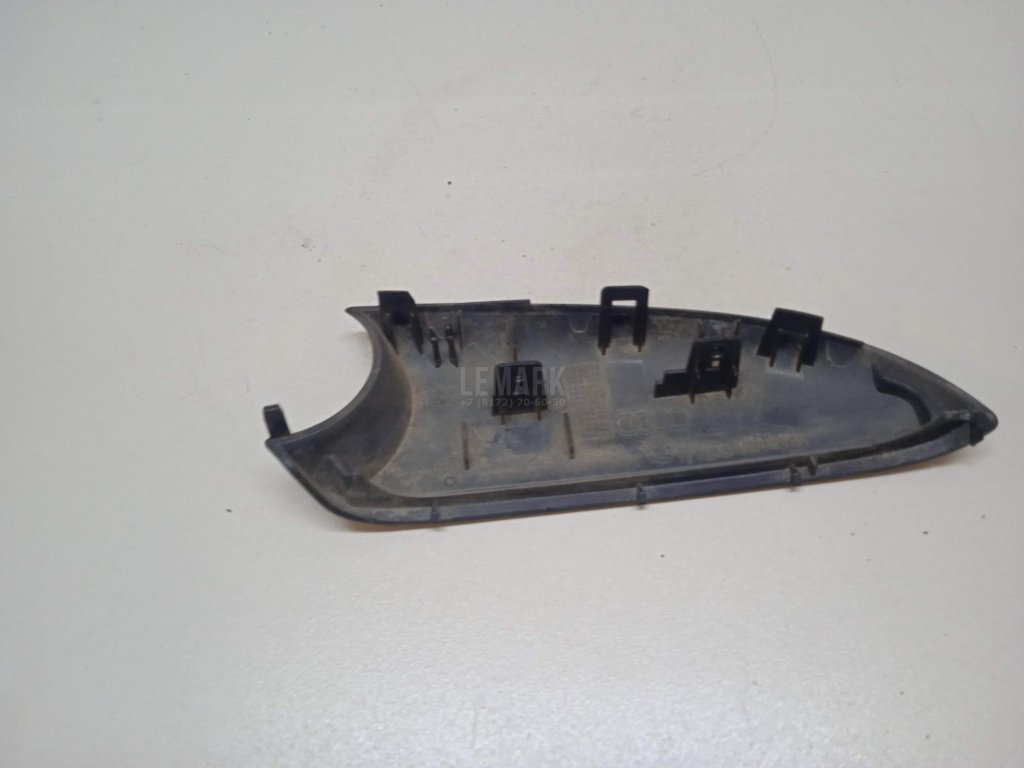 Накладка зеркала правого