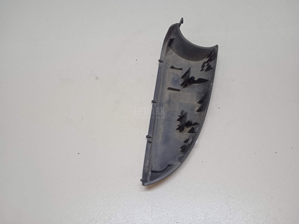 Накладка зеркала правого