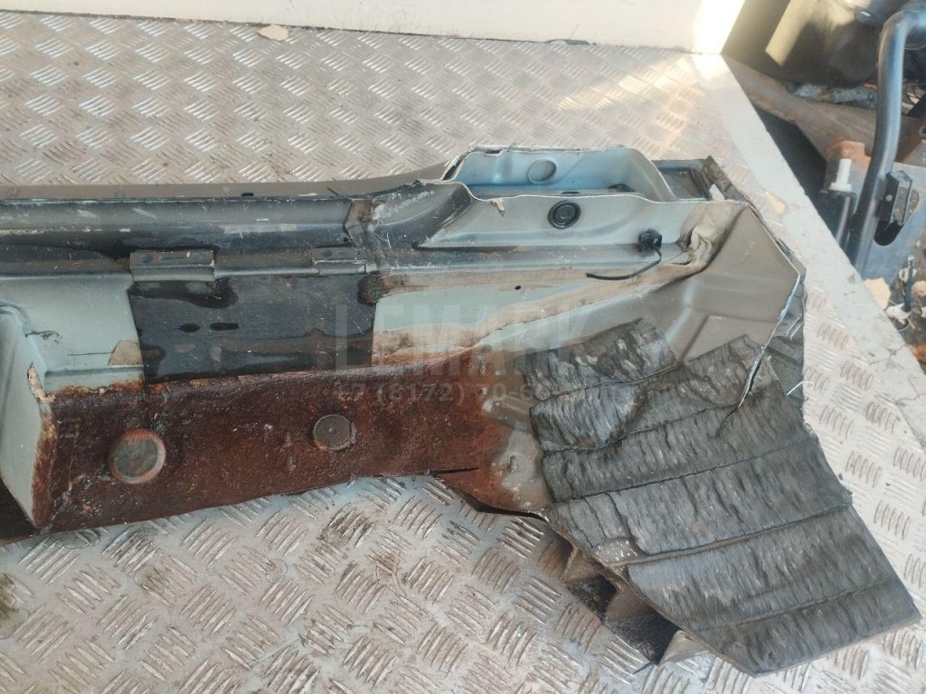 Порог со стойкой левый для  Audi 80/90 [B4] 1991-1995