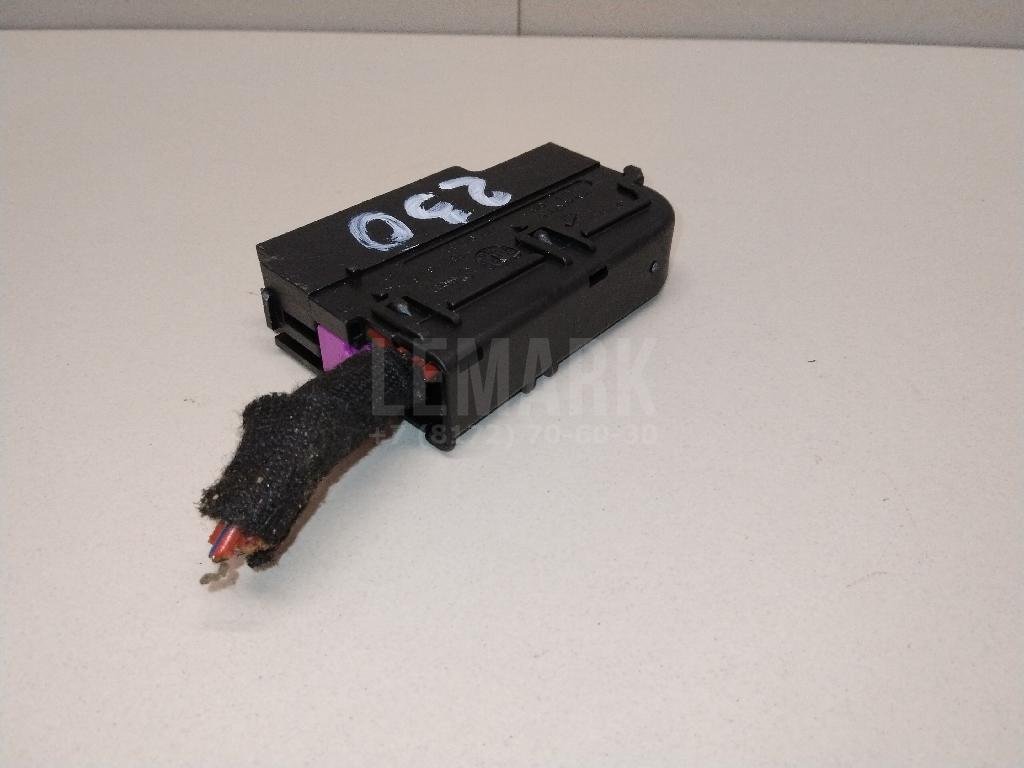 Блок предохранителей для  Audi A4 [B9] 2015