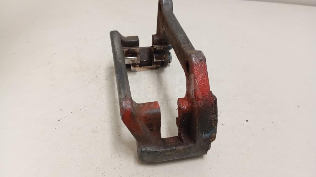 Скоба суппорта заднего левого