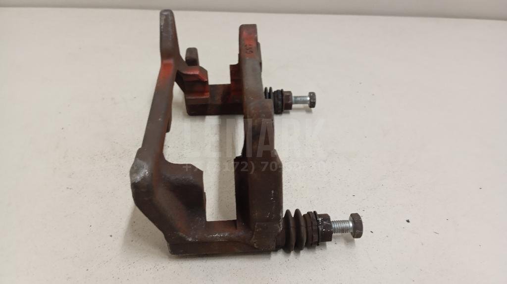 Скоба суппорта заднего правого